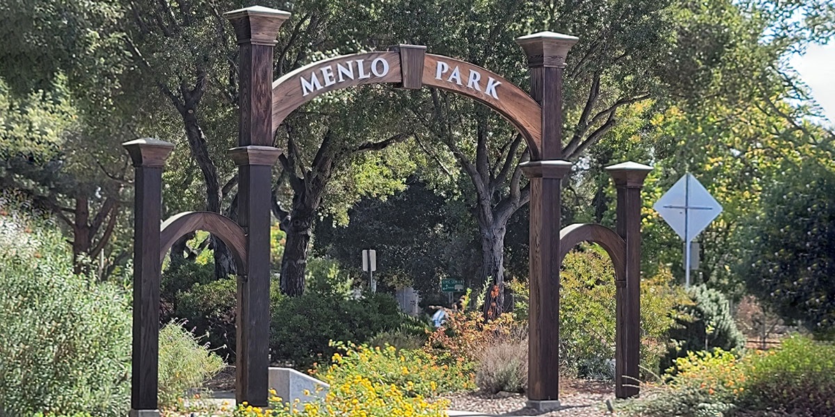 2019-Menlo-Park-Gates.jpg