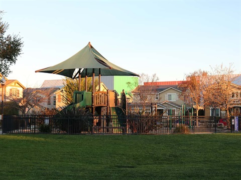 Hamilton-Park-playground