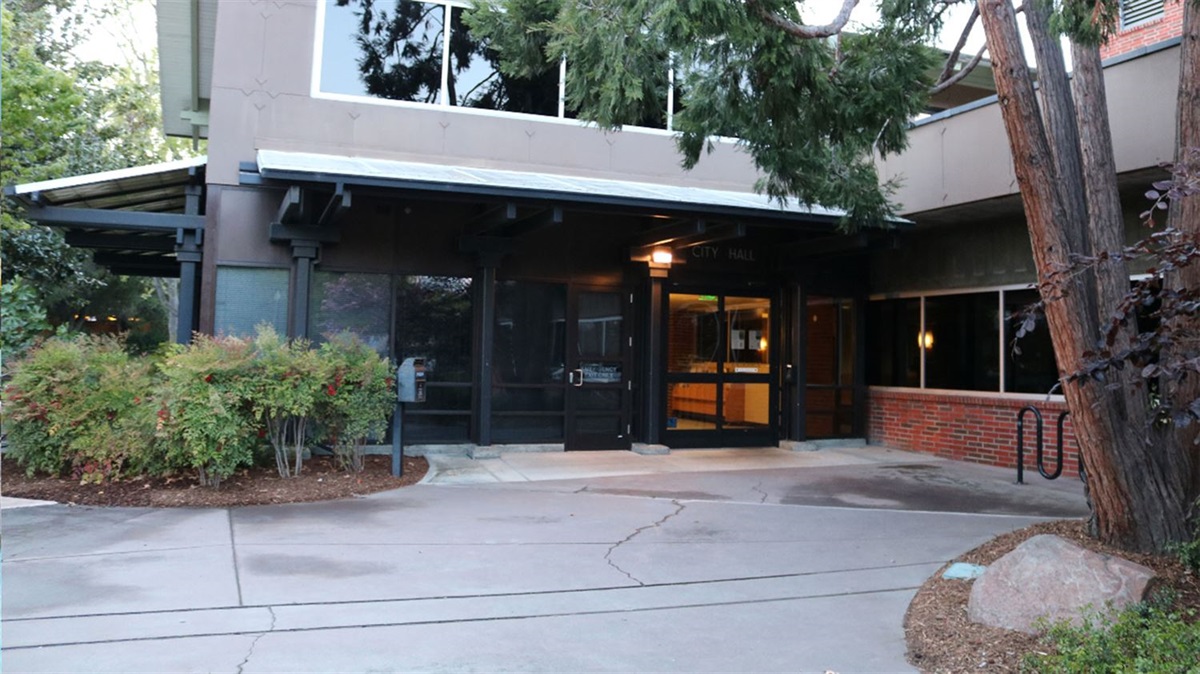 Administrative Offices Closed City of Menlo Park