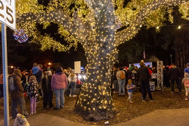 Shop Local! Light up the Season, Dec. 6, 2024