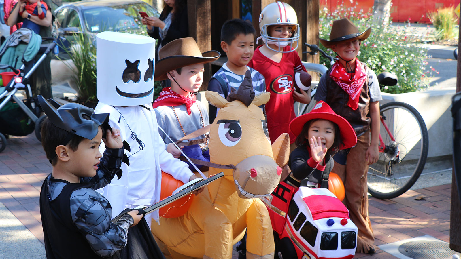 Halloween Hoopla parade and carnival City of Menlo Park